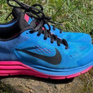 Women's Nike Size 6 Sneakers - VIBRANT COLORS!